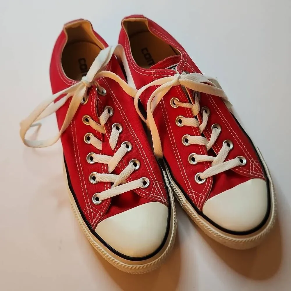 Converse Chuck Taylor All Star Low Tops Red Size Mens 6 Women's 8